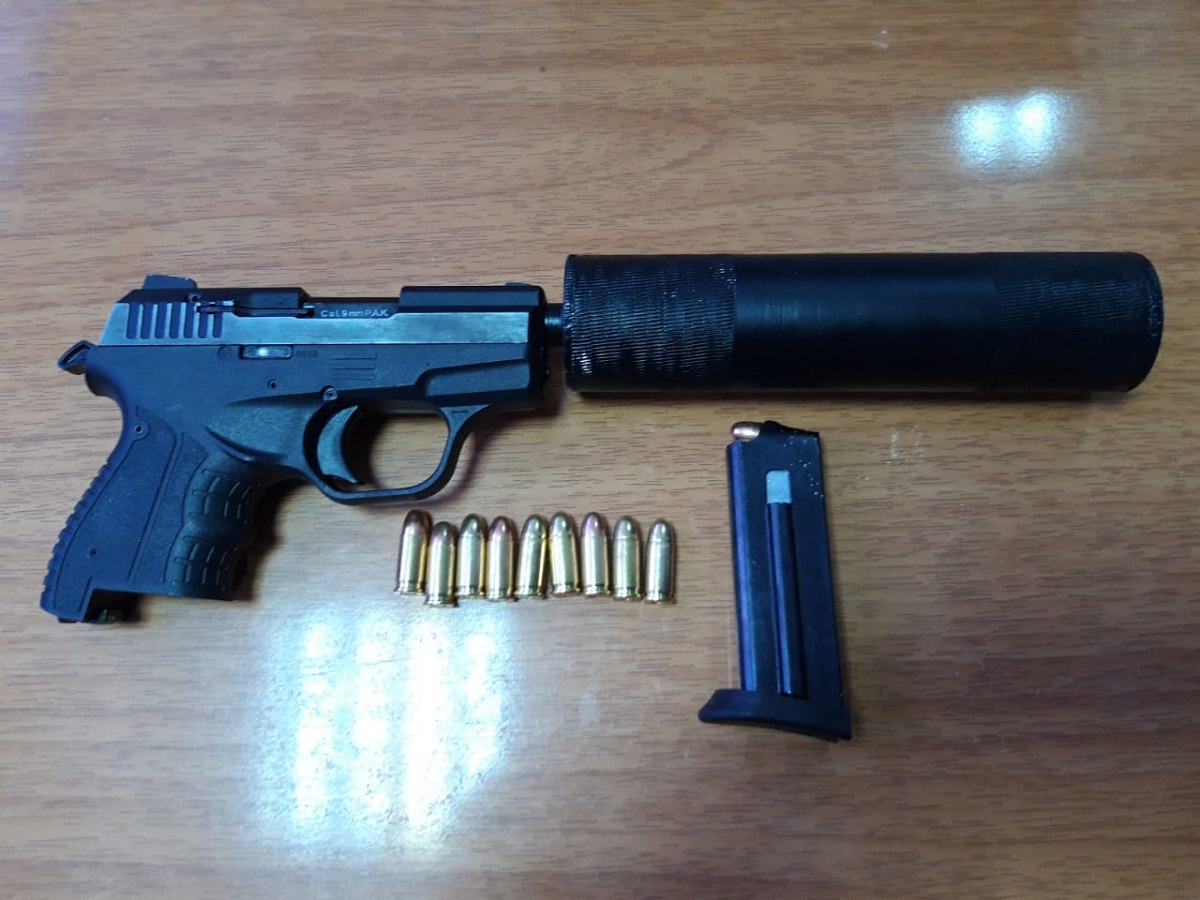 Mbante pistoletë me silenciator, kapet 65-vjeçari i dënuar në Itali