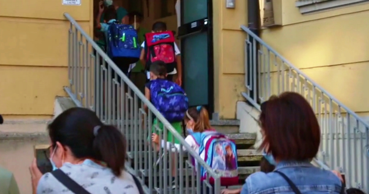 Greqia mbyll shkollat fillore dhe kopshtet