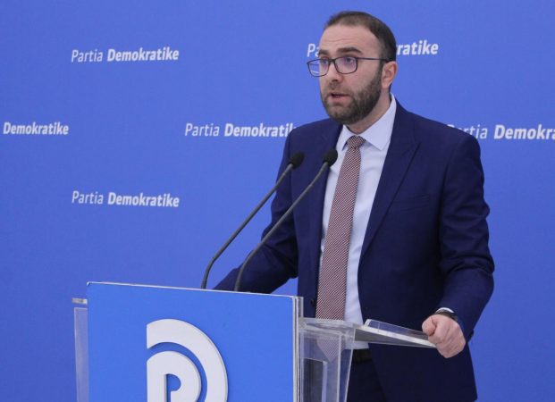 “Dekriminalizimi po pengohet”, PD letër kryeprokurorit: Po bllokon prej 1 viti verifikimin e 2 kryebashkiakëve me të kaluar kriminale