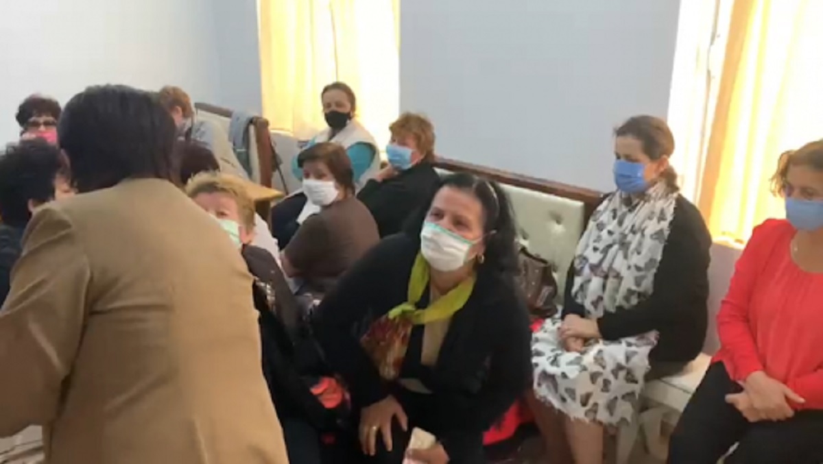 Gratë naftëtare dalin nga greva, presin Ramën për takim