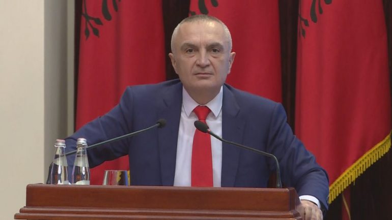 Meta i kthehet Ramës: A nuk ishe ti që premtove shëndetësinë falas