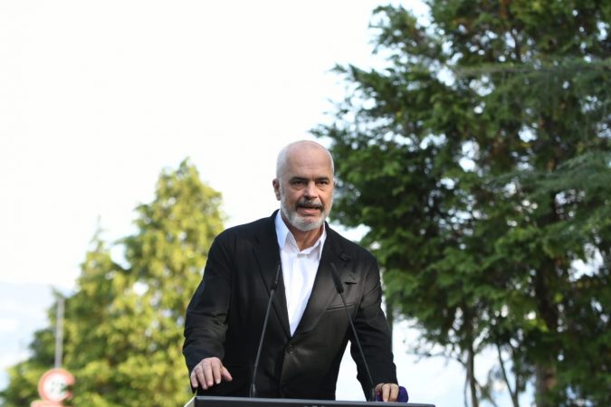 Mbahet sot online konferenca për Minishengenin Ballkanik. Marrëveshjet që do miratohen mes Shqipërisë e Serbisë