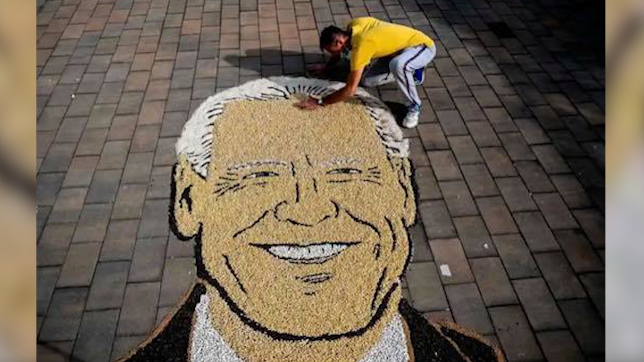 Joe Biden drejt Presidencës, artisti shqiptar merr jehonë në mediet ndërkombëtare