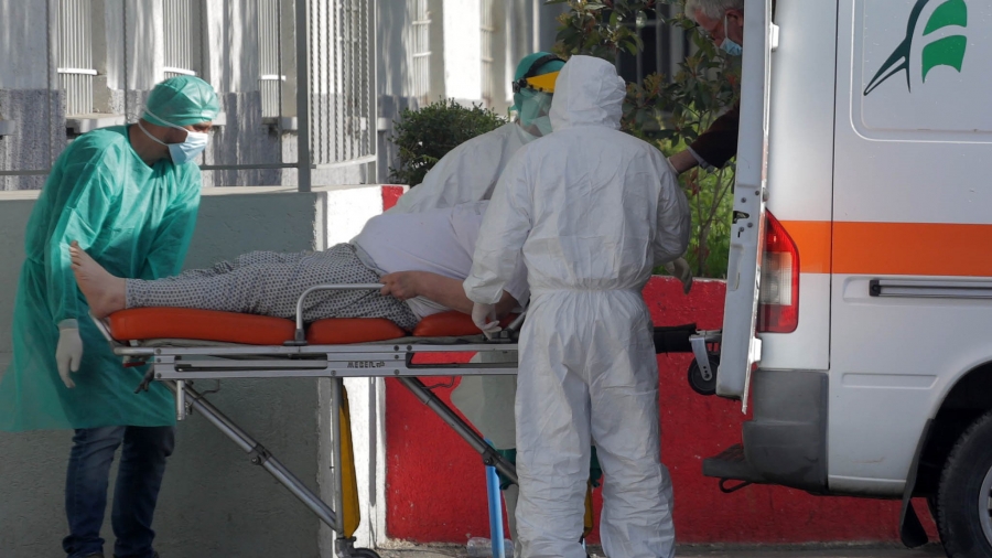 Humb jetën në spital efektivi i policisë bashkiake, ishte prekur nga Covid-19