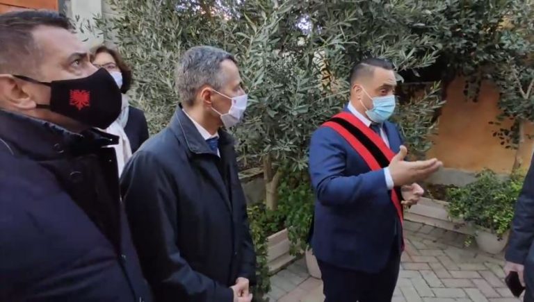 Ministri i jashtëm i Zvicrës: Shqipëria, vend prioritar në programin e zhvillimit në Ballkanin Perëndimor