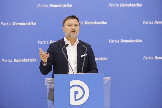 Ndihma për naftëtarët/ Alibeaj nxjerr videon: Dëgjojeni si tallet Rama me bukën e shqiptarëve