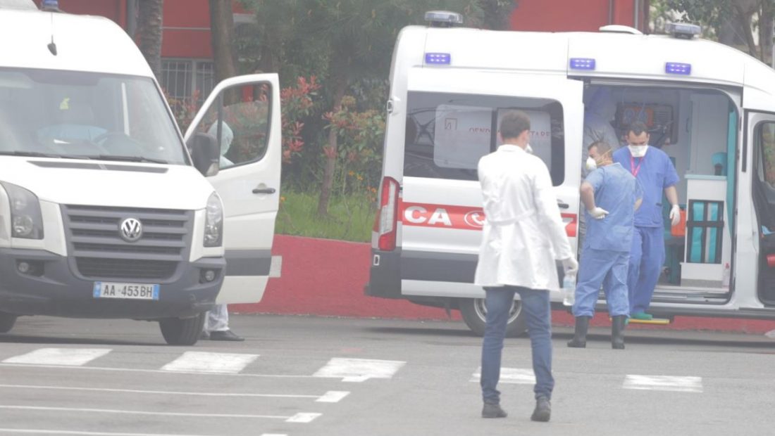 I dyti brenda pak orësh, ndërron jetë një tjetër mësues nga COVID