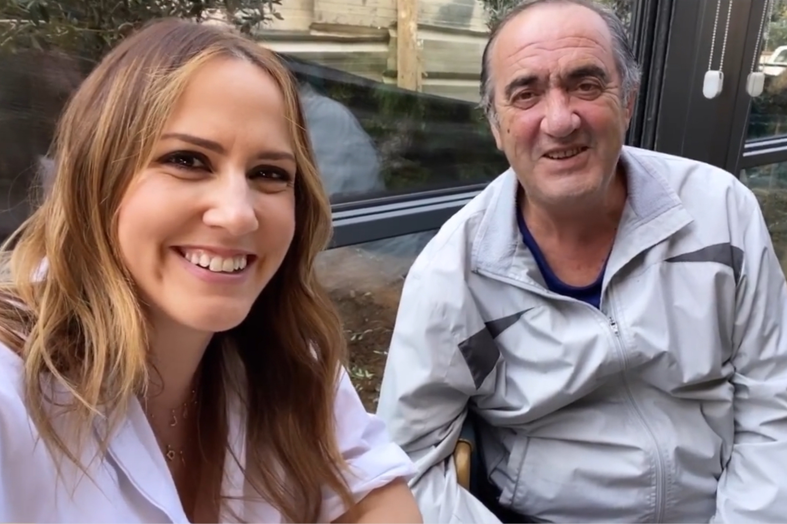 “U shërua nga Covid-19”, Arbana Osmani takohet me të atin pas tre javësh