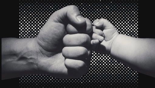 Djali i reperit të njohur lindi në datën e shënuar, emri i veçantë i tij