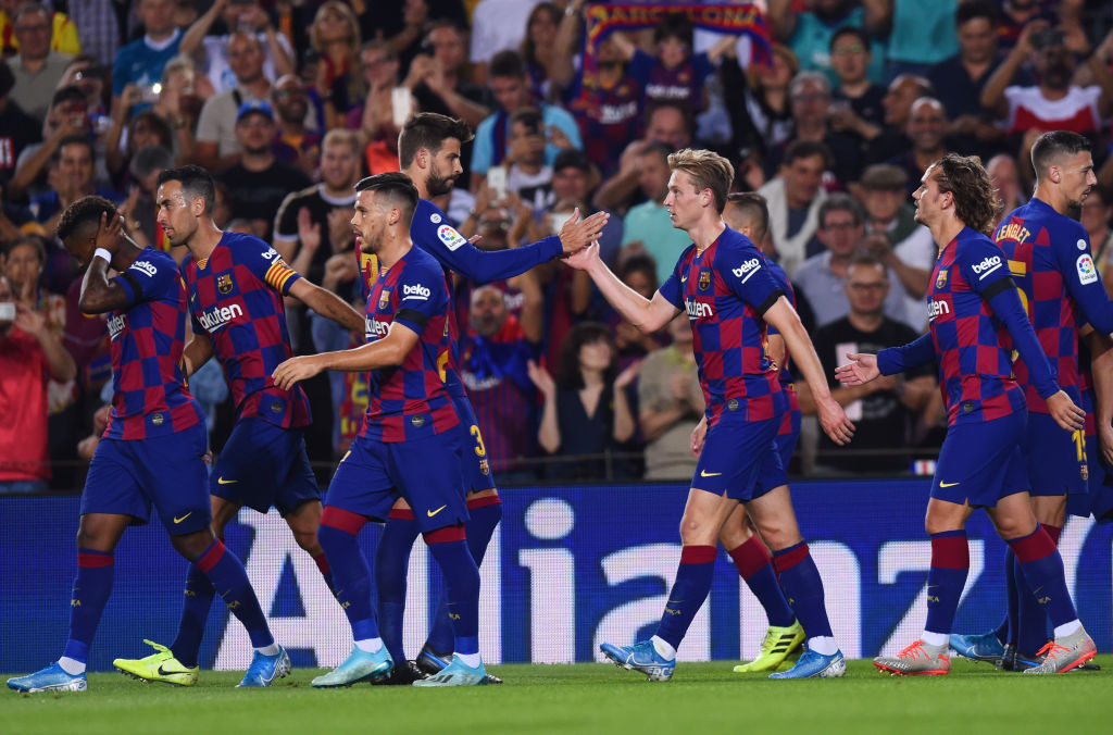 Barcelona arrin marrëveshjen me lojtarët për uljen e pagave, kursen 122 milionë euro