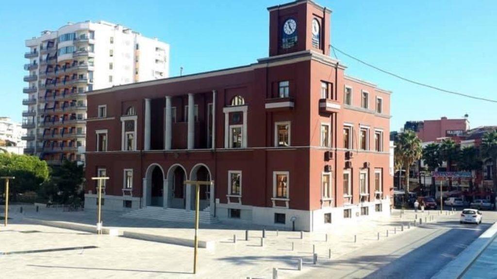 Durrës, emrat e kandidatëve që garuan për një pozicion ekzekutues dhe drejtues në bashki