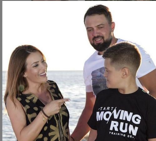 Deputetja socialiste nënë për herë të dytë: Një tjetër rreze drite ngrohu zemrat tona!