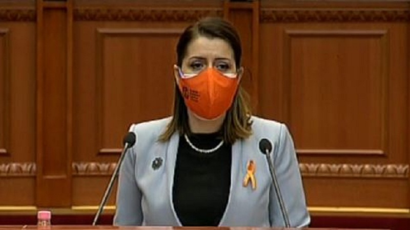 “Sistemi ynë po iu përgjigjet qytetarëve”, Manastirliu: Ju them me zemër, mos ejani vonë në spitale, ka shtretër!