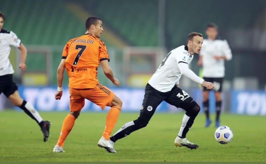 Debutimi në Serinë A, futbollisti i Kombëtares shqiptare godet në gjenitale… Rabiotin