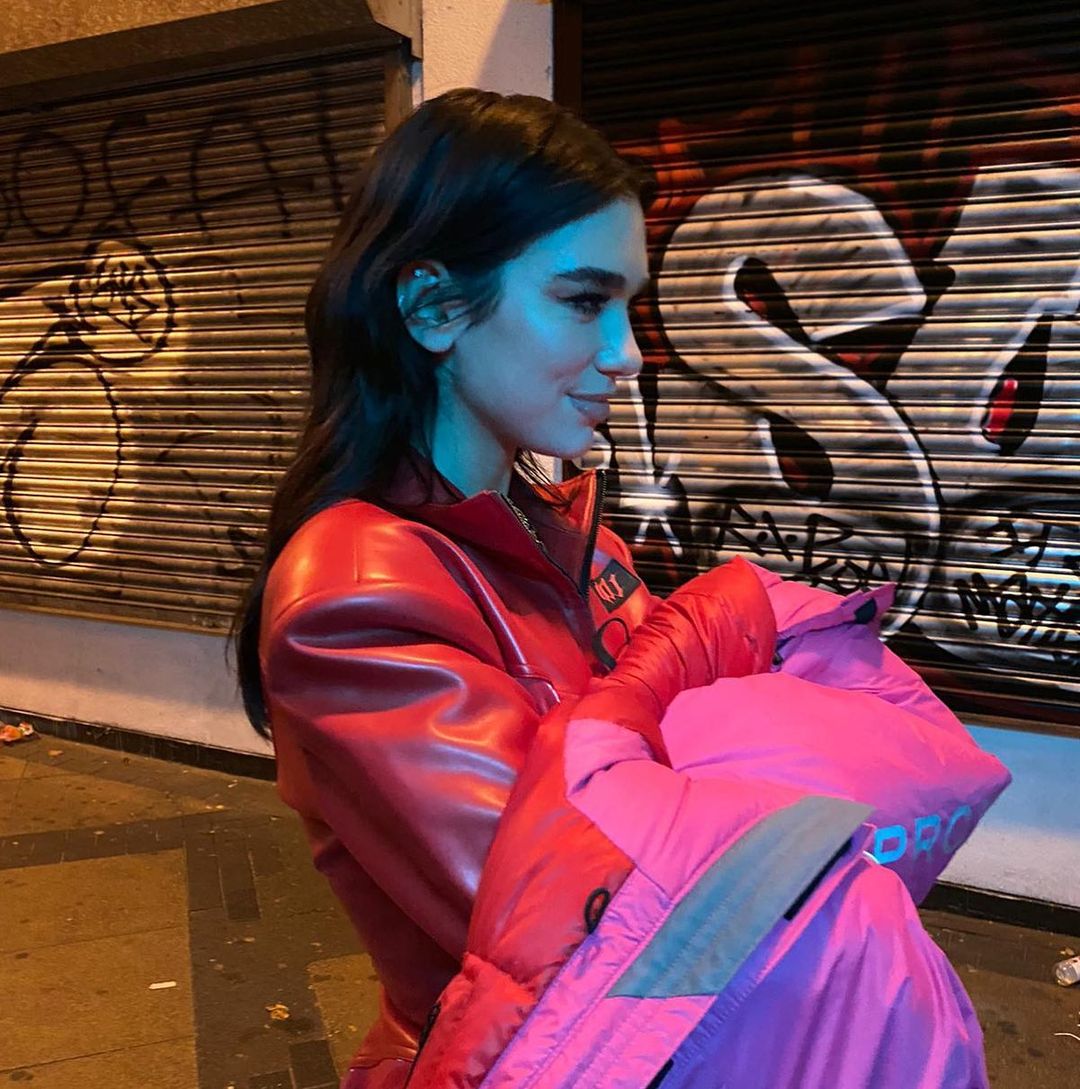 Dua Lipa sjell koncertin virtual në fund të nëntorit