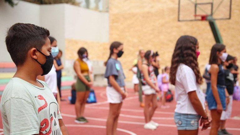 Nga e hëna, Greqia mbyll shkollat fillore dhe kopshtet