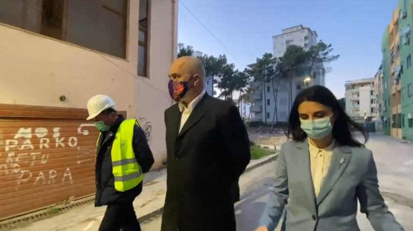 Rama në Durrës: 157 pallatet e dy loteve të fundit përfundojnë në fillim të janarit (VIDEO)