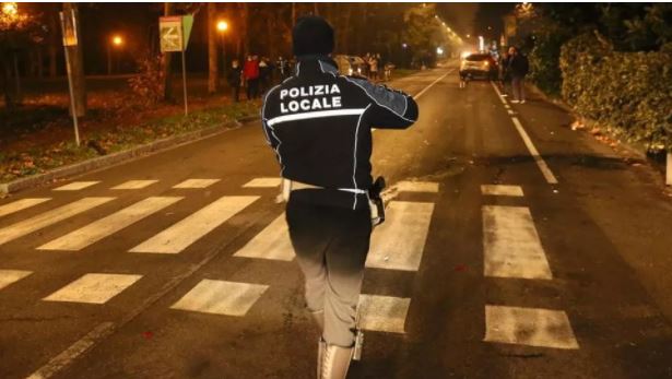 Shqiptari përfshihet në aksident, plagosen rëndë tri vajza