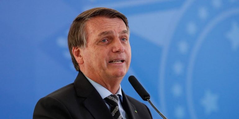Presidenti i Brazilit refuzon të marrë vaksinën antiCovid