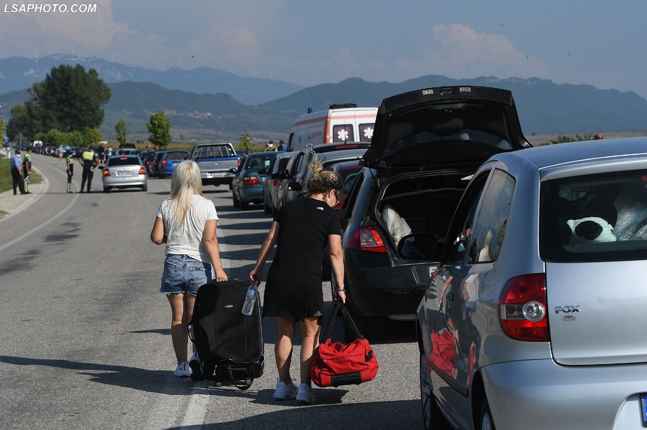 Greqia shtyn sërish masat kufizuese për Shqipërinë