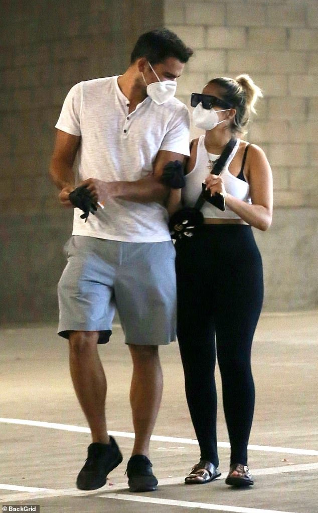 Bebe Rexha ndan momente private me të dashurin e saj