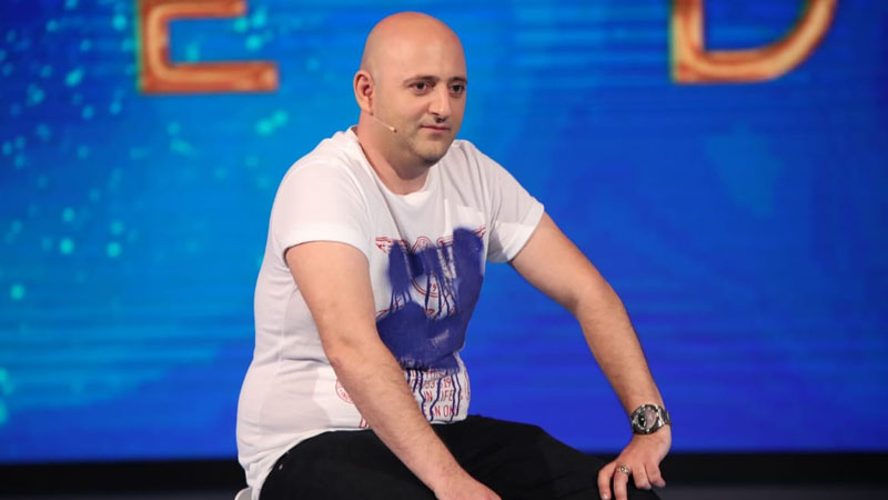 E gjithë familja në karantinë, aktori i “Portokalli” tregon eksperiencën me Covid-19: Mendoja se do humbja babanë…