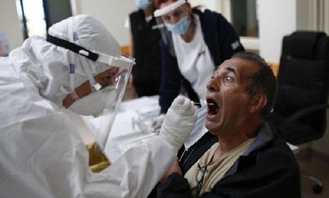 Covid-19/ Greqia nuk rihapet, autoritetet shtyjnë “lockdown-in”