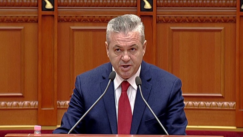 Murrizi: Vendi është drejtuar nga komunistë që kanë kaluar ylberin