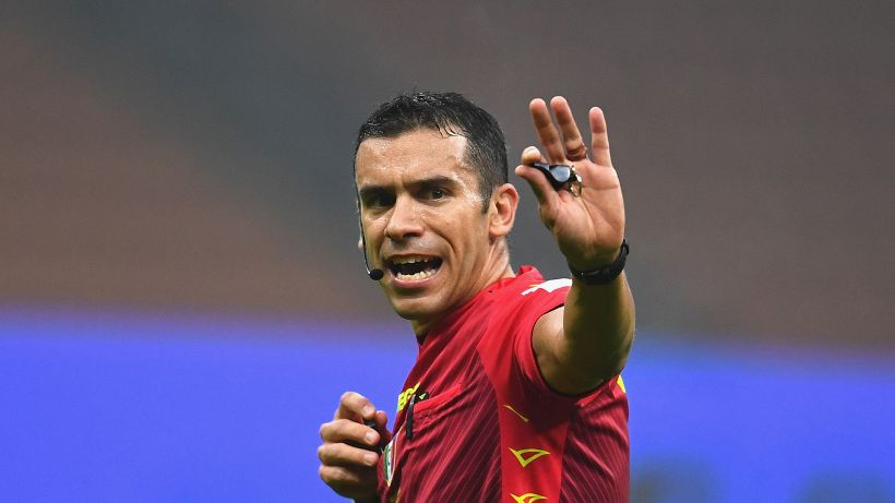 Nuk akorduan një penallti evidente ndaj Perisic, pezullohen arbitrat e Inter-Parma!