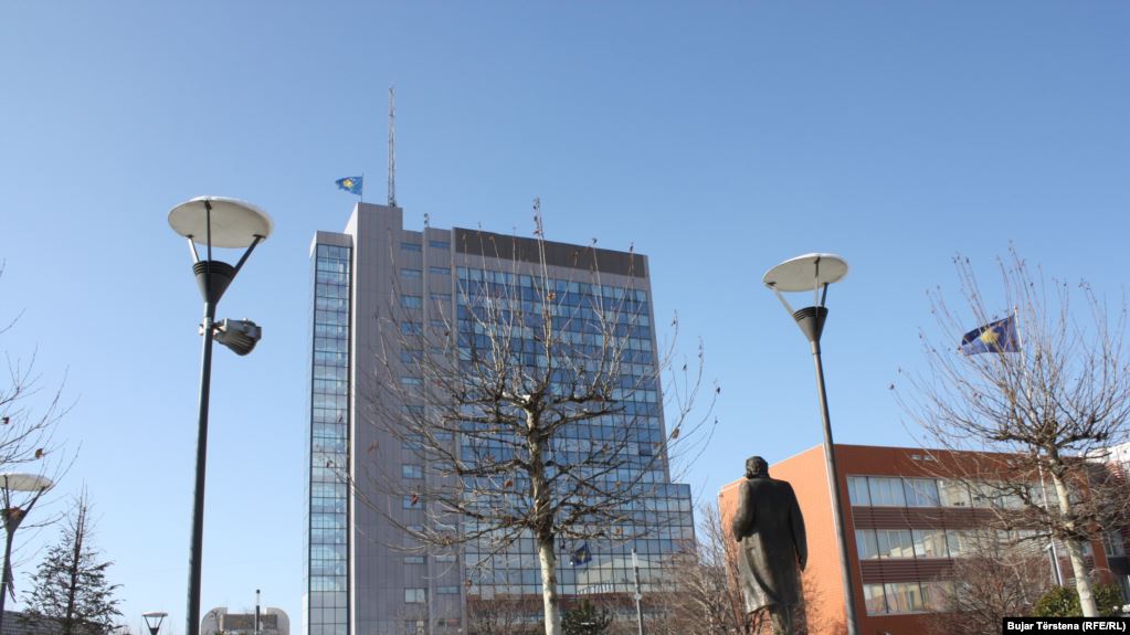 Qeveria e Kosovës reagon pas konfirmimit të aktakuzës ndaj Thaçit: Askush nuk mund të gjykojë luftën tonë për liri