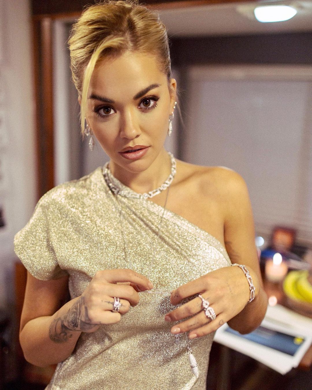 Organizoi festë në fshehtësi me 30 miq, reagon Rita Ora: Ishte një gabim serioz dhe i pafalshëm