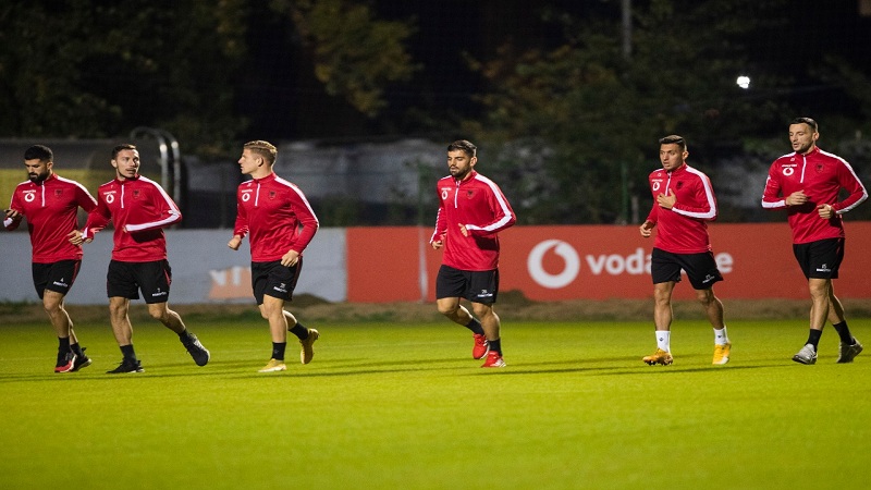 Kuqezinjtë sot në fushë! Shqipëria në orën 18:00, më pas Kosova