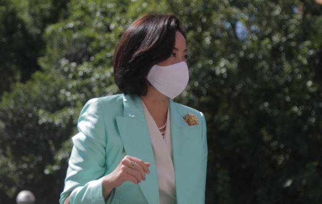 Ambasadorja Kim: Vendosni kriminelët në burg dhe lërini fëmijët të jenë fëmijë