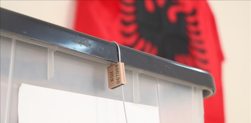 Përgatitjet për 25 prillin, ende pezull identifikimi biometrik dhe vota e emigrantëve