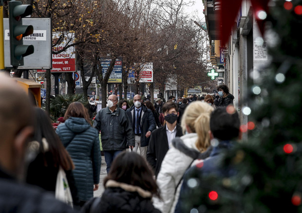 Rritet numri i rasteve të reja me Covid-19 në Itali, 575 të vdekur