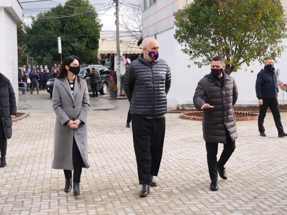 Rama në Sukth: Shkolla “Njazi Mastori” nga epiqendër e përmbytjeve në qendër shembullore komunitare