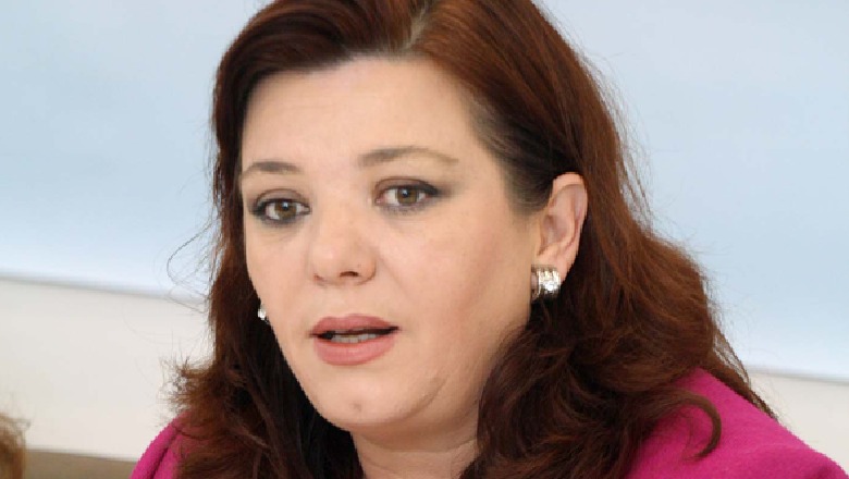 Mësimi i alternuar, Malaj: Duhet mbyllur shkolla deri në klasën e 9-të!