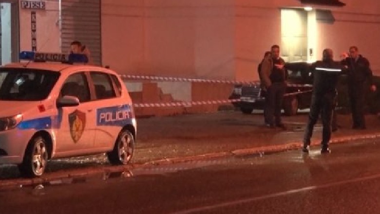 Sherr me thika mes dy të rinjve, plagoset 21-vjeçari