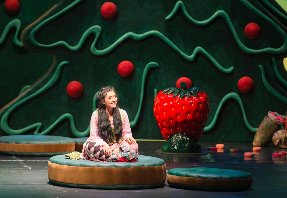 Historia e jashtëzakonshme e sopranos kosovare, dikur shiste qumësht sot artiste botërore!