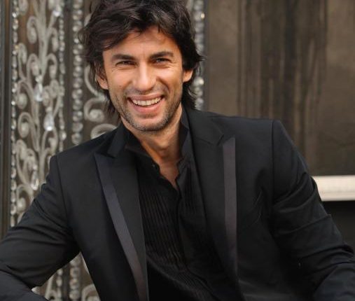 Kledi Kadiu rrëfen peripecitë që ka kaluar në Itali: Kam punuar murator