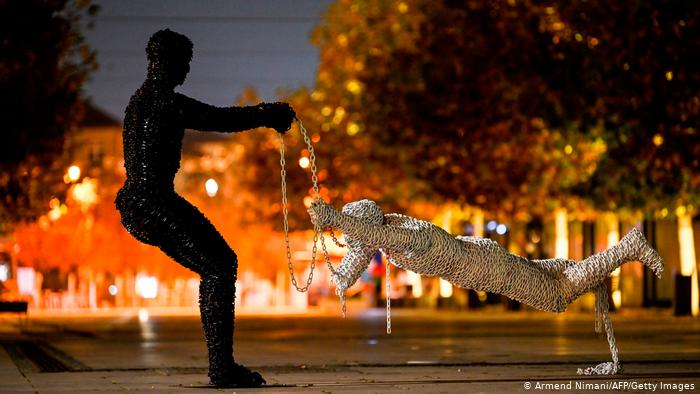 DW: Kosova në kolaps politik dhe para kolapsit institucional në kohë pandemie