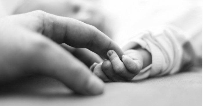 Foshnja 1-muajshe vdes nga kequshqyerja, nëna kishte frikë të dilte nga shtëpia prej koronavirusit