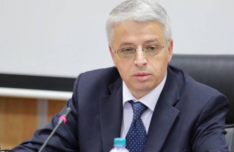 Falje publike familjes Rasha?! Lleshaj: Isha për ngushëllim pas dorëheqjes