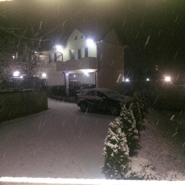 Kosova mbulohet nga dëbora