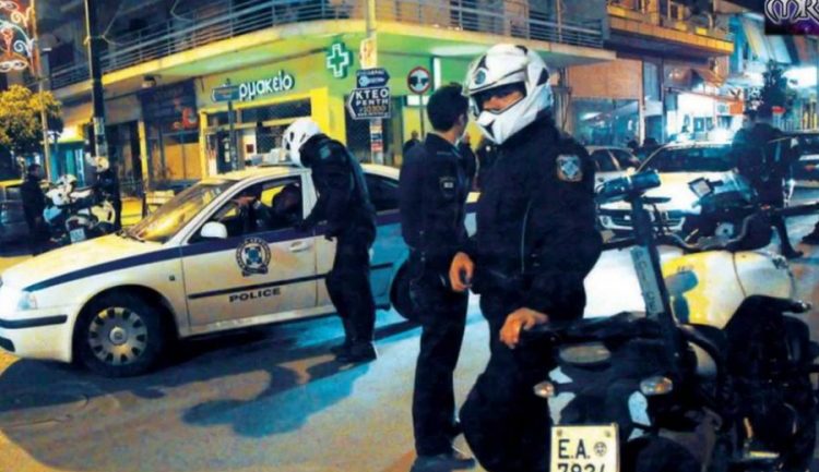 Alarmohet spitali COVID-19 në Selanik, dyshohet për bombë