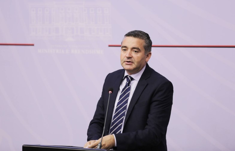 Blendi Klosi tregon ku do e festojë Vitin e Ri, thirrja që ka për shqiptarët