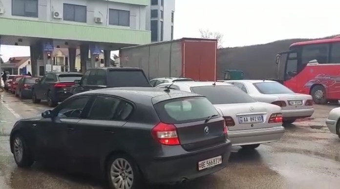 Prag Viti i Ri, fluks hyrje-daljesh në Qafë Thanë