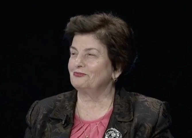 Ndërron jetë nga COVID-19 ish-ministrja komuniste e Bujqësisë, Themie Thomai