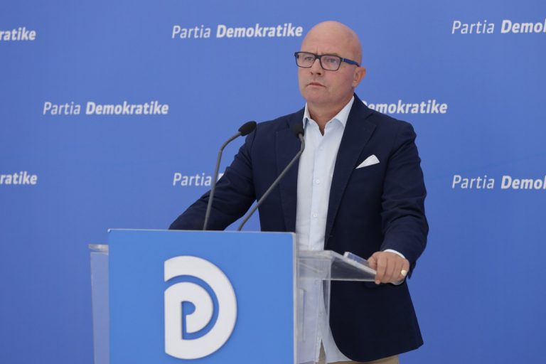 KiE dënoi sjelljen e policisë ndaj protestuesve, PD: Dhuna ka emër! Quhet, Edi Rama!