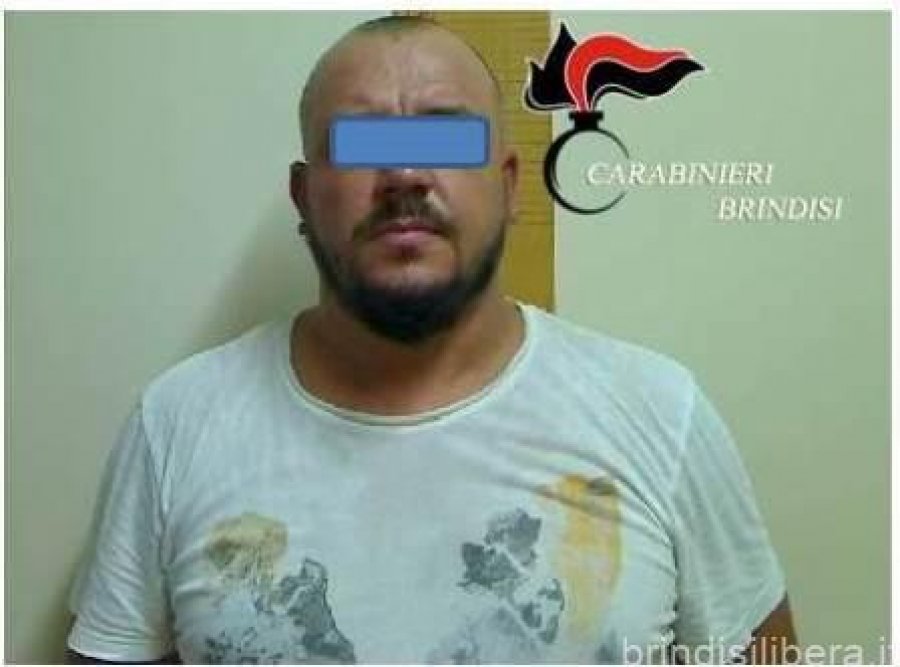 EMRI/ Shqiptari lirohet me arrest shtëpie, por kthehet në burg sepse…